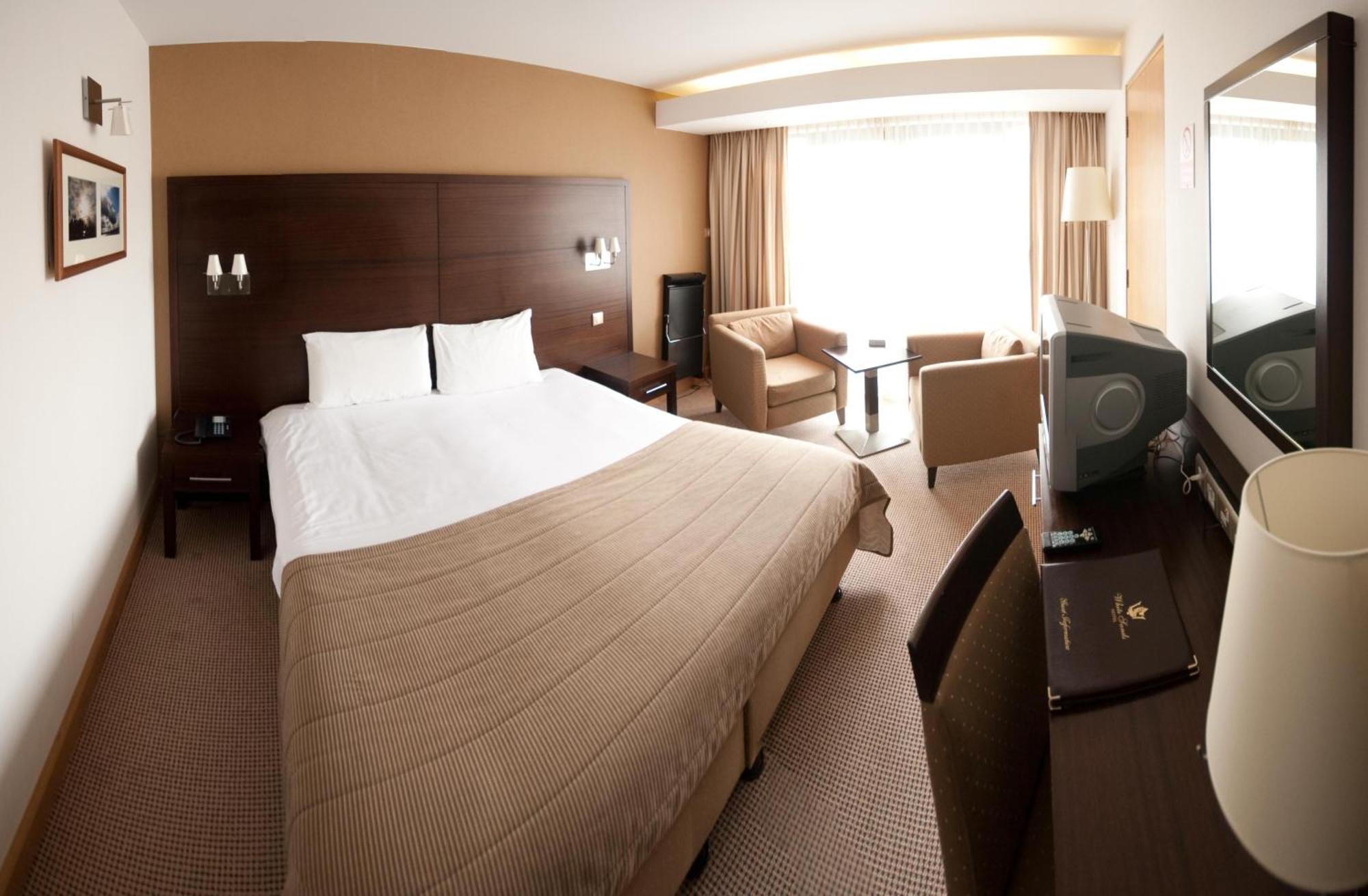 White Sands Hotel Портмарнок Экстерьер фото