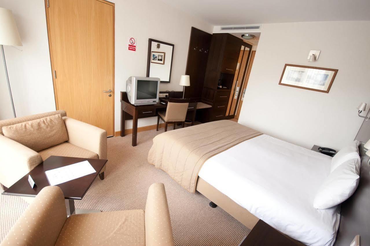 White Sands Hotel Портмарнок Экстерьер фото
