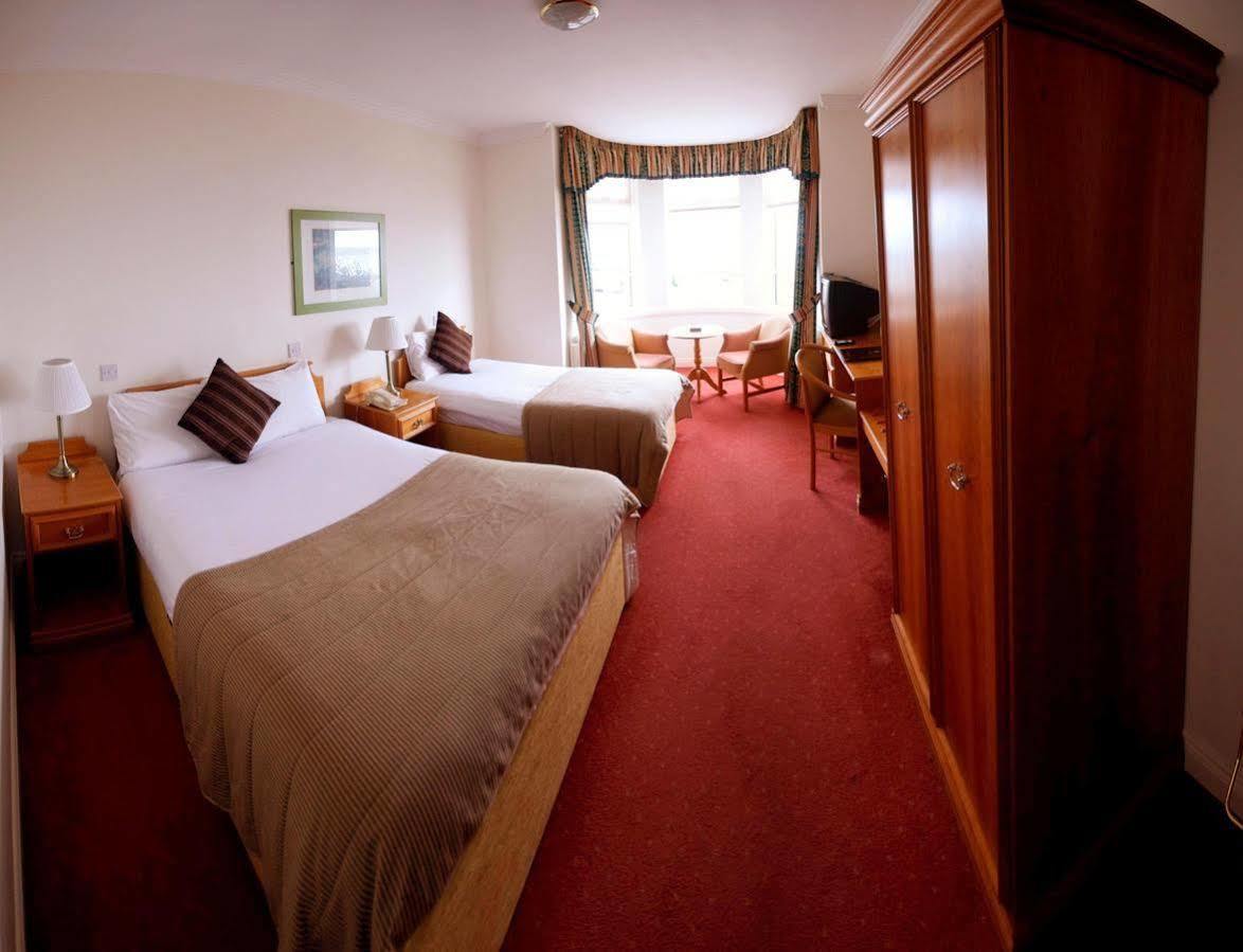 White Sands Hotel Портмарнок Экстерьер фото